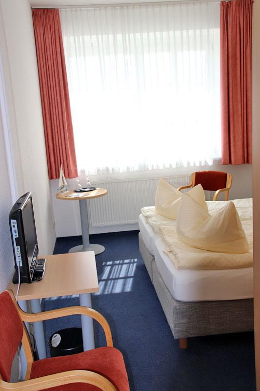 Hotel Garni Meeresgruss Sassnitz Exterior photo